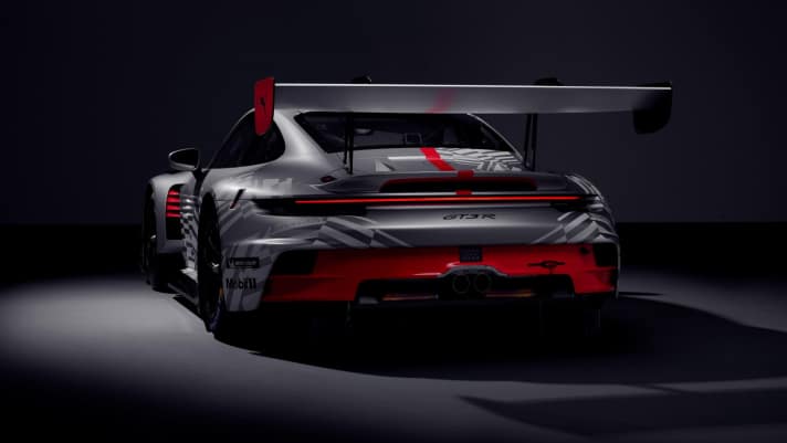 2025_08_322130_1920x1281