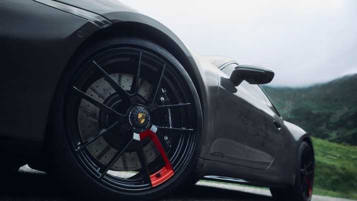 2025_08_322785_1920x1281