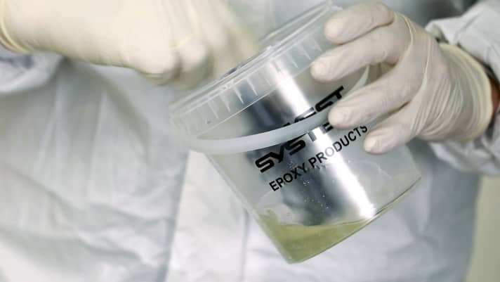 Mixing the components