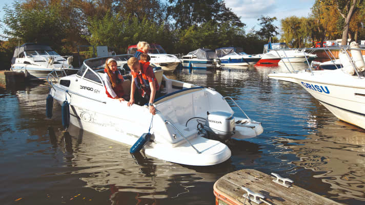 Um perfekt rückwärts anzulegen braucht es meist ein wenig Übung.