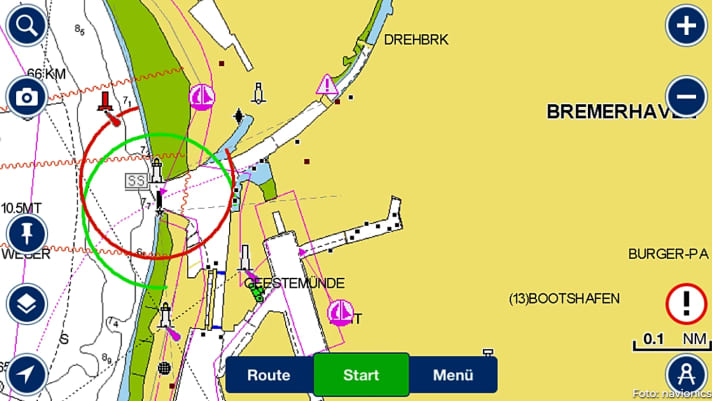 The affected area: The leaning lighthouse (white in the picture) and the sagging pier lead to a closure of the access to the Geeste and the double lock. The pier light has now been switched off