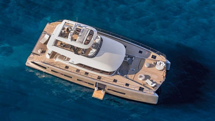 When speed is of the essence: More than 1000 hp promise a top speed of 19 knots