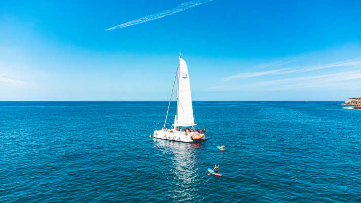 Exclusive sailing tours offer private moments off the coast