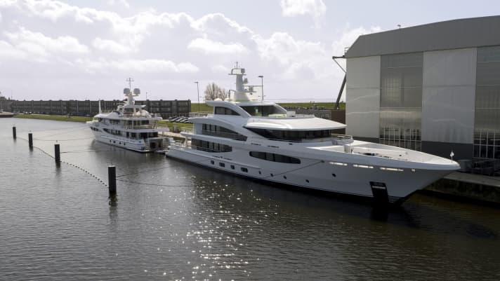 Compared to the Limited Edition 180, the 2.70 metre longer 188 has an additional volume of almost 300 gross tonnes. | s.