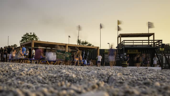 Island tours or BBQs on the beach are part of the Learnival programme.