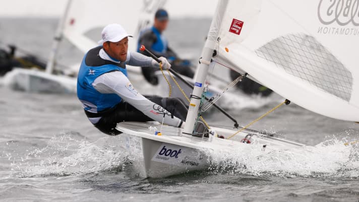   Mit viel Licht und einem Schatten im Finale: Für den viermaligen Kieler-Woche-Sieger Philipp Buhl gab es bei dieser Kieler Woche keine Medaille