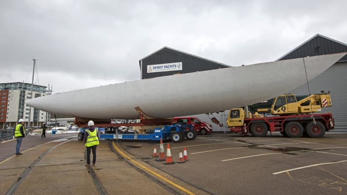   A l'endroit. Fuselage du Spirit 111 après le "rollover".