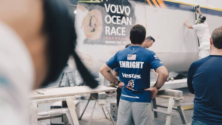   Le skipper Charlie Enright a lui aussi rejoint l'équipe en Nouvelle-Zélande. Il s'était arrêté à l'étape 4 et avait laissé le commandement à son ami, cofondateur et co-skipper de l'équipe, Mark Towill.
