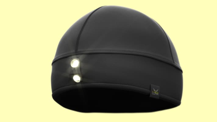 Hält nicht nur die Ohren warm, sondern leuchtet auch: die Luma Active Mütze