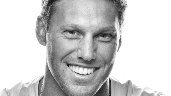   Der Amerikaner Rome Kirby konnte auf die Schnelle die Anforderungen an Volvo-Ocean-Race-Teilnehmer erfüllen und war nach Übernahme durch den neuen Skipper Brad Jackson als zusätzliches Crew-Mitglied verpflichtet worden. Sein Schicksal ist in diesem Rennen eng mit dem von Simeon Tienpont verknüpft