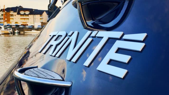 Boatsign Customised boat lettering