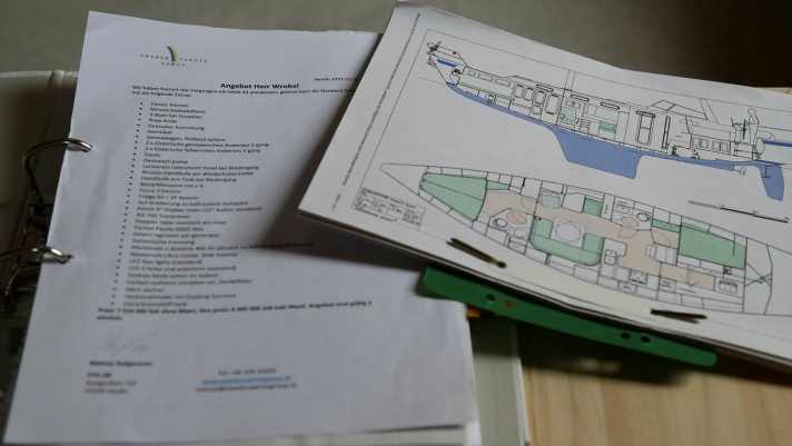 Kaufvertrag von Georg Wrobel mit der Sweden Yachts Group. Die darin vereinbarten Teilzahlungen forderte Werftchef Mattias Rutgersson mit Verweis auf Corona-bedingte Verzögerungen wiederholt lange vor der eigentlichen Fälligkeit