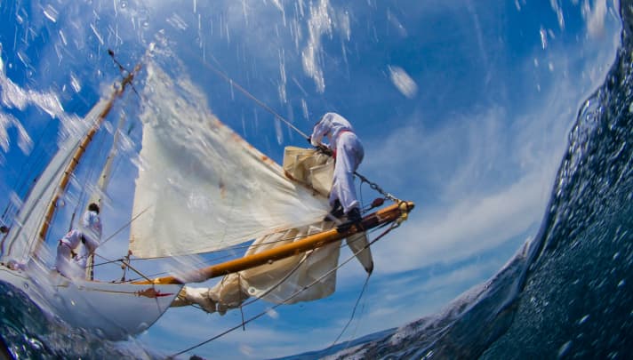   Foreship work on the jib boom