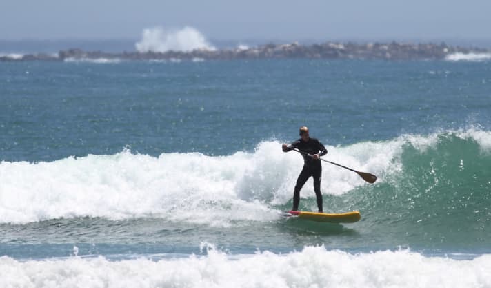 Good wave experiences can also be gained with the inflatable board. This is probably not enough for demanding riders.