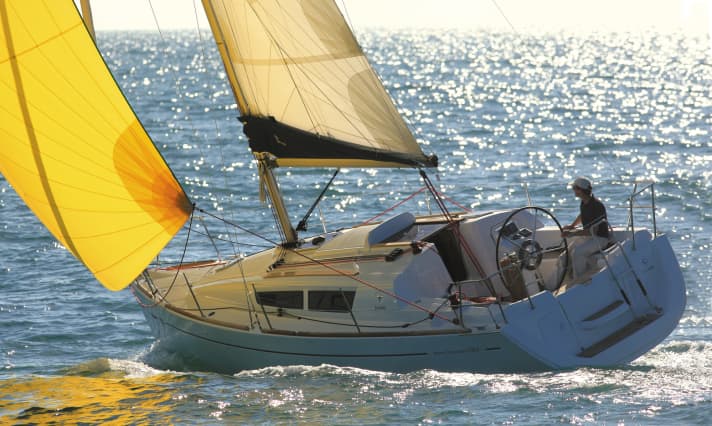 Croiseur compact sur le marché de l'occasion : Sun Odyssey 30i