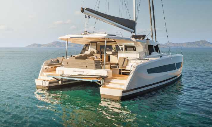 Fountaine Pajot New 41: lunghezza scafo 12,10 m, larghezza 6,92 m, peso 12,7 tonnellate, a partire da xxx.xxx euro