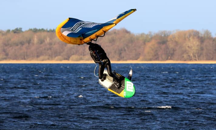 The Patrik A.I.O. hangs slightly from the foot when performing tricks