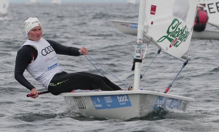   Franziska Goltz a pris la tête du Laser Radial lors de la deuxième journée de la Kieler Woche