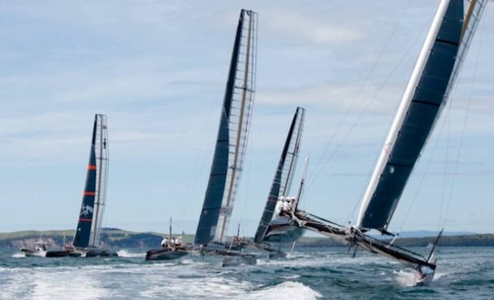   Fliegen im Verband. Ab Sommer bei der AC World Series wohl ein gewohnter Anblick