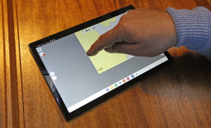 Lack of computing power: If the tablet has less than
less than four gigabytes, there are grey edges in some apps