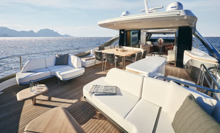 The superfly deck also houses the helm station. | d.