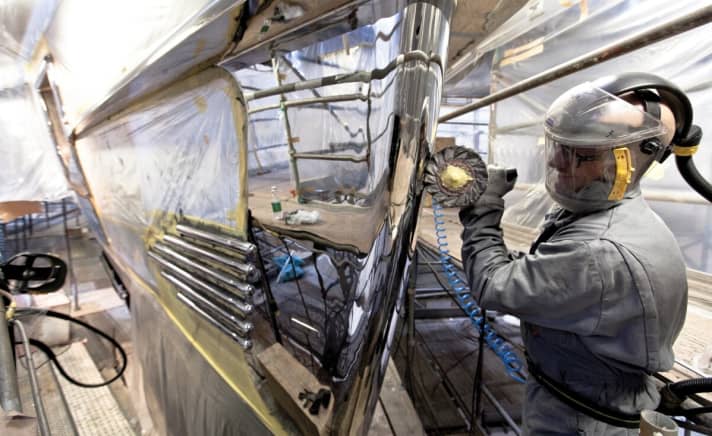 Shipyard visits in Holland. | d.