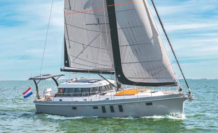 yacht/100224749_519219f4fc1fa10d5de10e4fb135b125