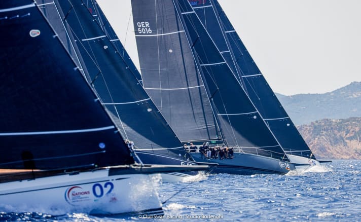   Le "Hatari" de Marcus Brennecke, portant le numéro de voile GER 5016, est bien visible dans cette scène.