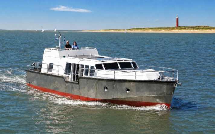 Seacruiser 49.2: For both on and off the water.