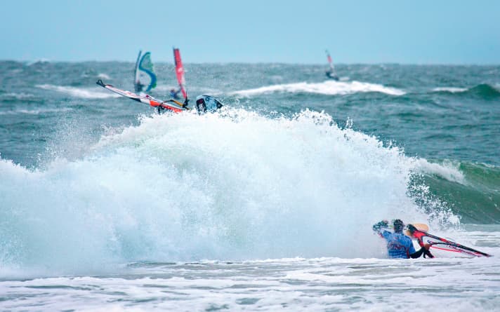 Masterless material in the surf can be very dangerous at well-filled spots.