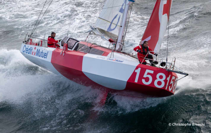   Mit Ian Lipinski und Julien Pulvé ist auf ihrer rassigen Class40 "Mutuel Crédit" zu rechnen…