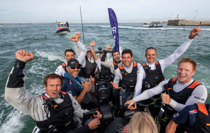 The winners of Cadiz: This is how helmsman Quentin Delapierre, who replaced his hapless predecessor Billy Besson a year ago, and the entire team celebrated their first regatta victory in the fast-paced professional league
