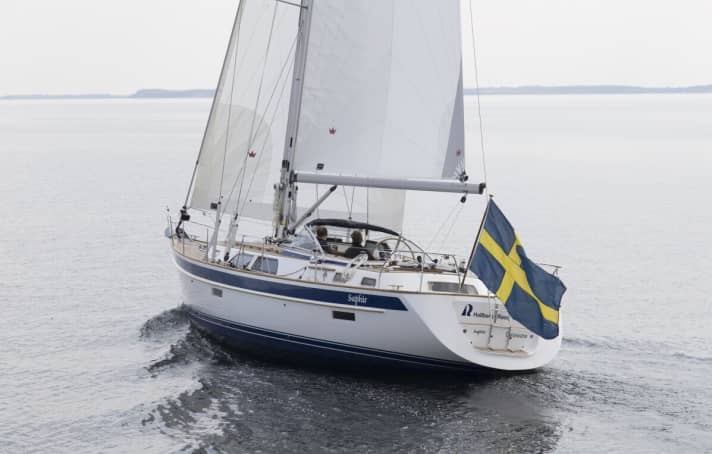   Kaum Wind, aber schon Fahrt