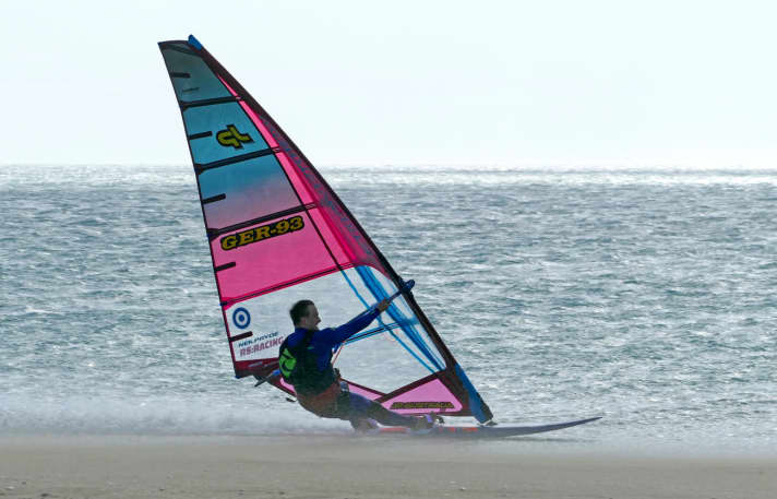 Speed windsurfing The best tips for speed windsurfing from Andy Laufer SURF