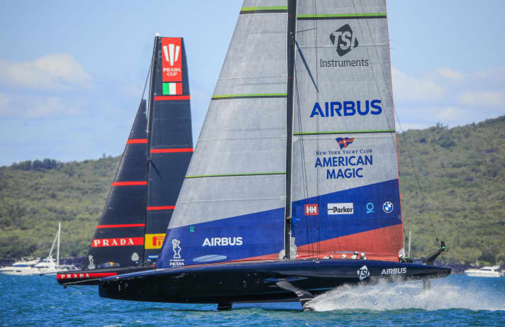   "Patriot" kam nach der Kenterung vor zwei Wochen auch am zweiten und schon letzten Halbfinaltag nicht mehr in Fahrt. American Magic ist im 36. America's-Cup-Zyklus ausgeschieden