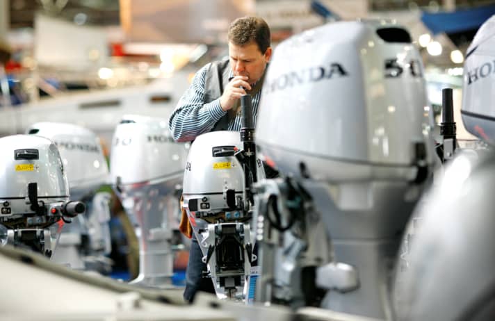 Choosing the right outboard motor plays an important role. | e.