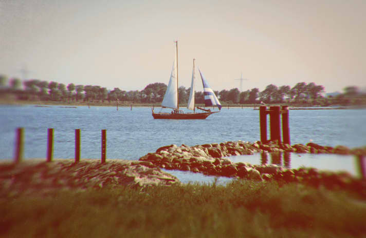 The 16-metre-long schooner "Flying Cloud" caused a sensation in 1973, the year it was launched