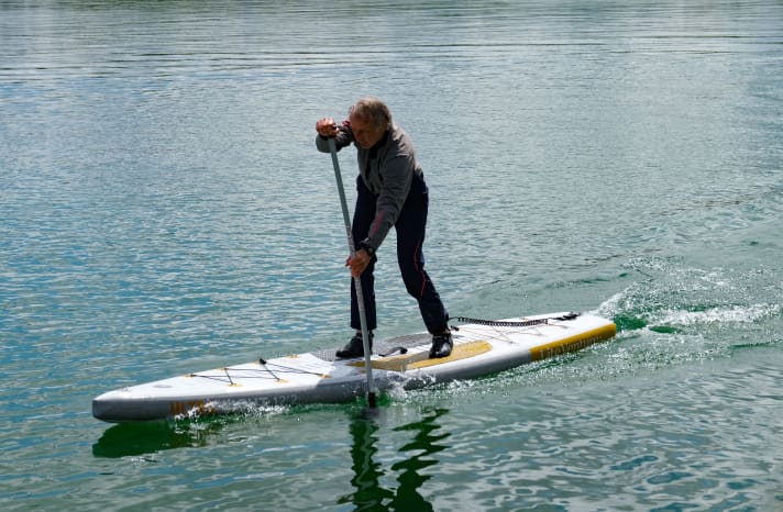 Stays stiff even when the paddle is pulled | Thomas Pfannkuch