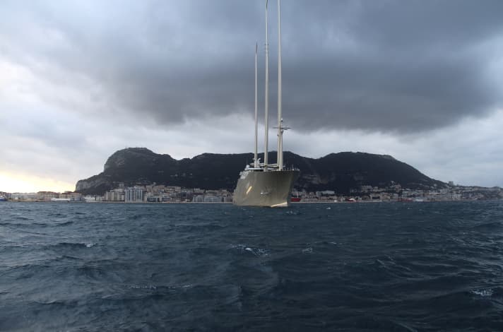 „Saling Yacht A“ in Gibraltar | ar