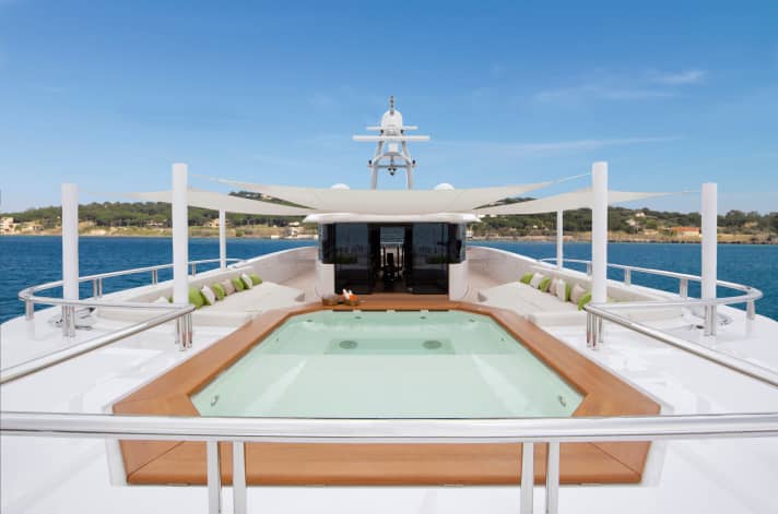 Jacuzzi auf „Mogambo" | o"