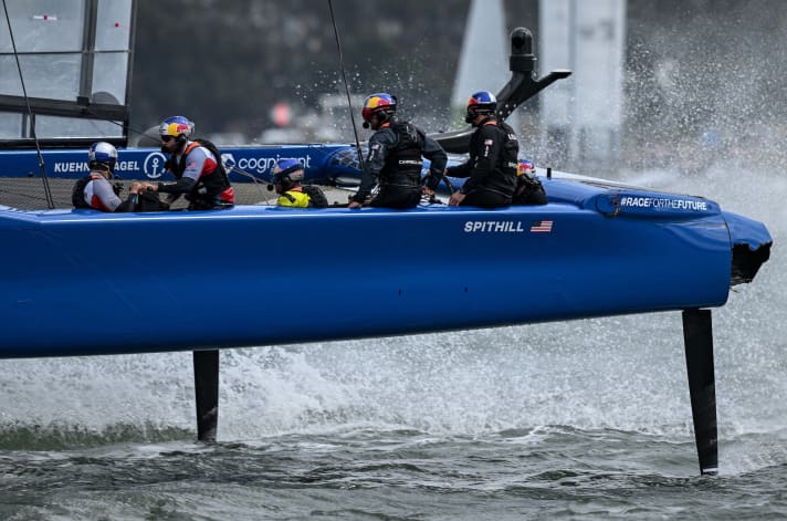 Le trou à l'arrière des Américains est clairement visible
