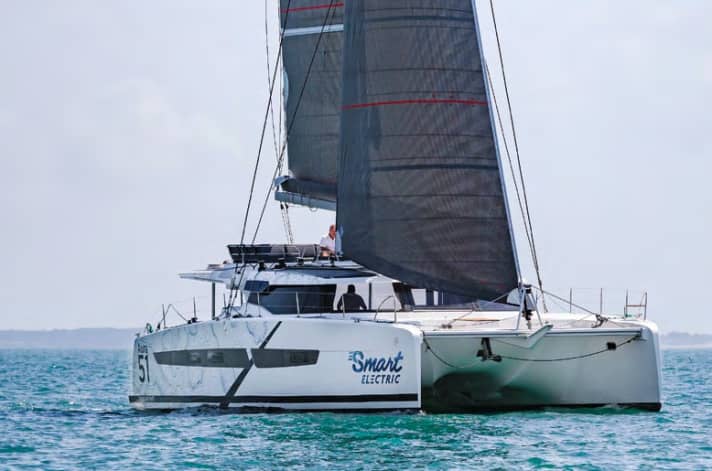 Catamaran de croisière Aura 51