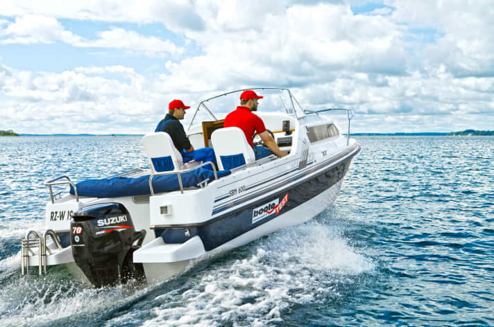 Die SBM 600 im BOOTE-Test auf der Müritz. | z.