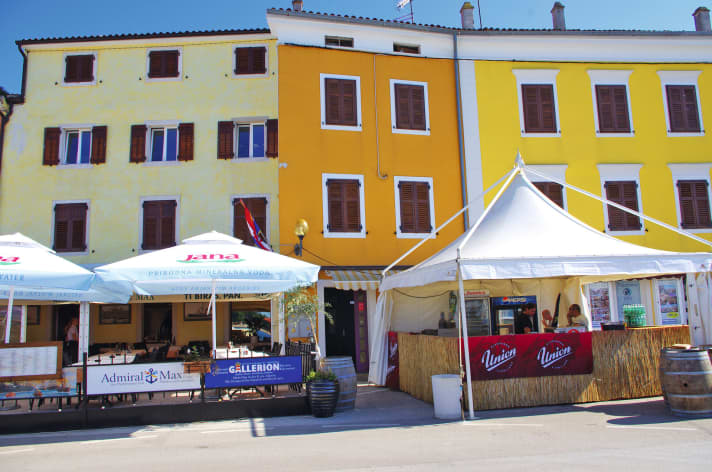   With motorhome and rubber dinghy to Croatia