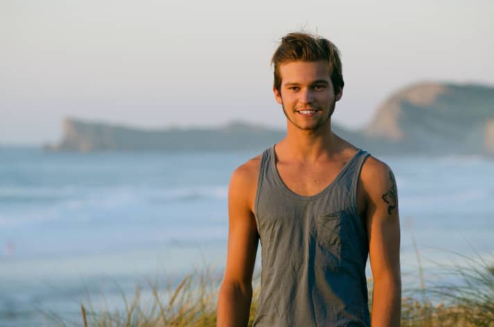 The author Valentin Illichmann is just 17 years old and has already learnt all the (SUP) waters and is also very successful in racing.