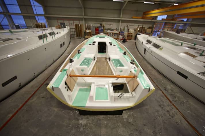   Die neue Dehler 38 entstand komplett bei Hanseyachts und wird am großen Band gefertigt