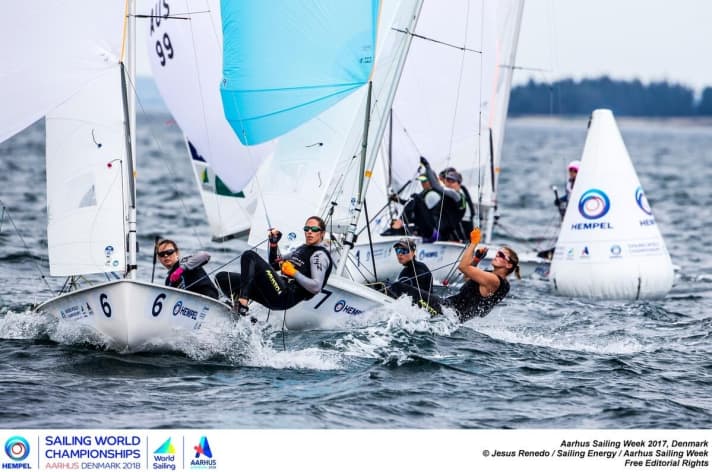   Nadine Boehm und Ann-Christin Goliaß segelten im 470er im künftigen WM-Revier vor Aarhus auf Platz vier