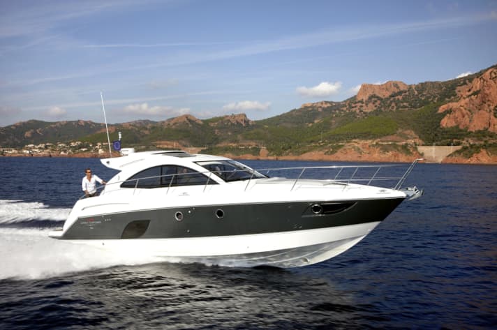 Bénéteaus Gran Turismo 44