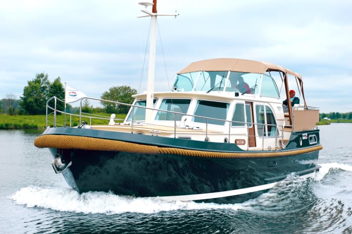 The new Linssen Classic Sturdy 42 AC. | C.