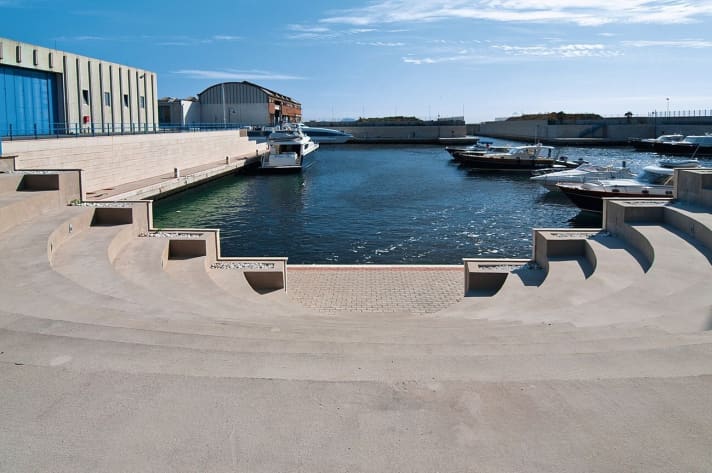 Werftdock: Arcadia Yachts erwarb Anteile der benachbarten Marina. | a.